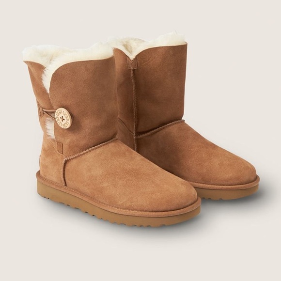 UGG Shoes - UGG Bailey Chestnut boots